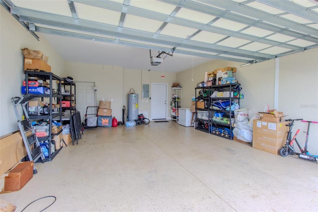 Garage, Interior