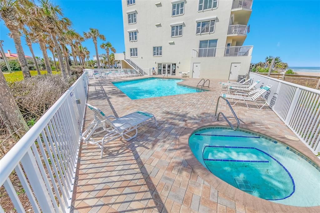 Exterior, Pool, Water