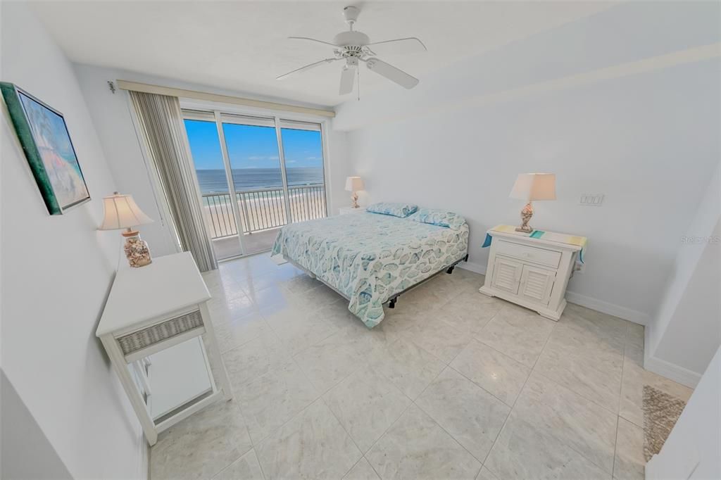Bedroom, Interior, Water