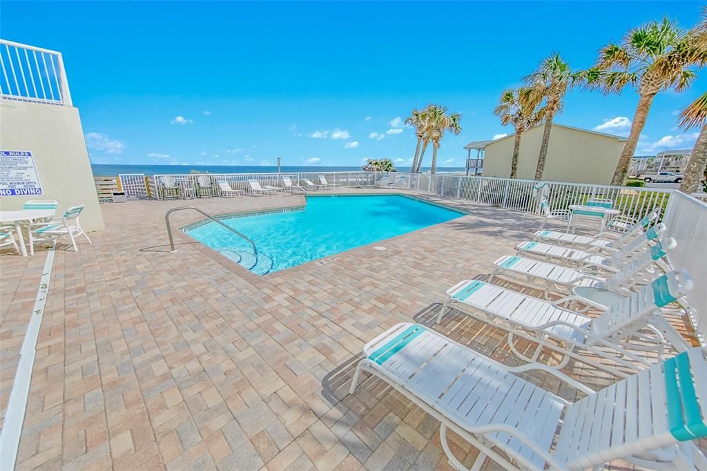 Exterior, Pool, Water