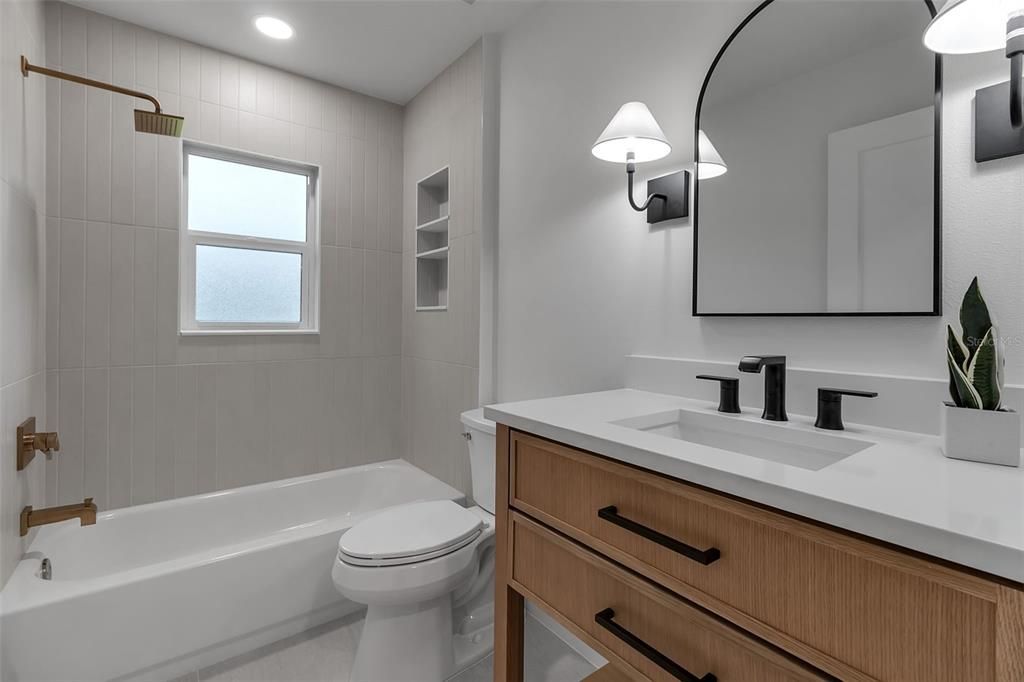 Bathroom, Interior, Recessed Lighting