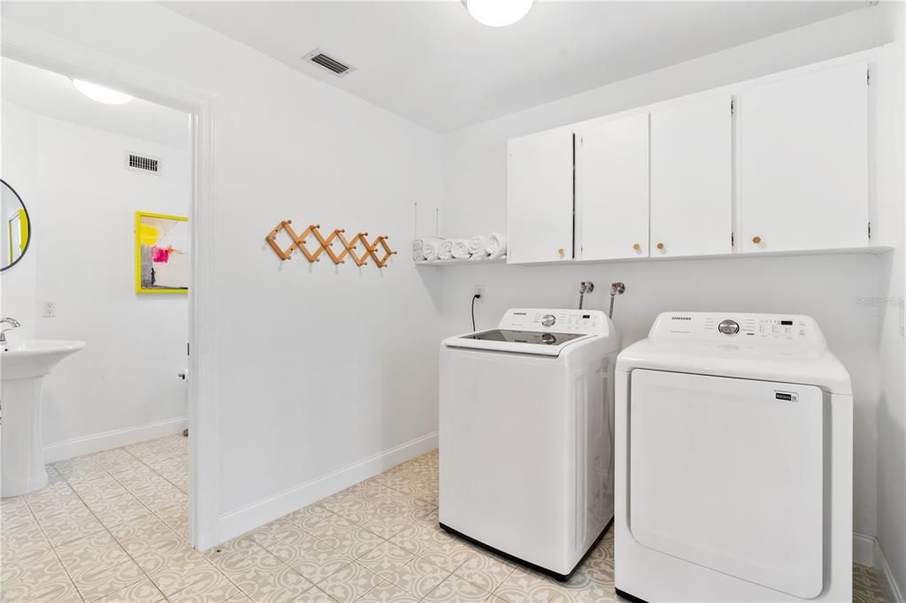 Interior, Washer