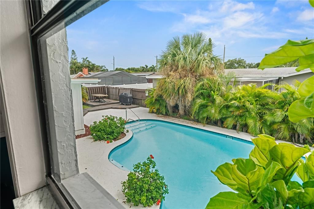 Exterior, Pool
