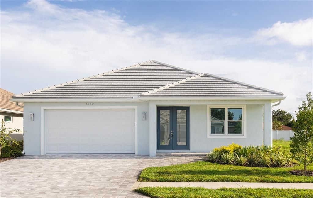 Attached, Exterior, Facade, Ranch