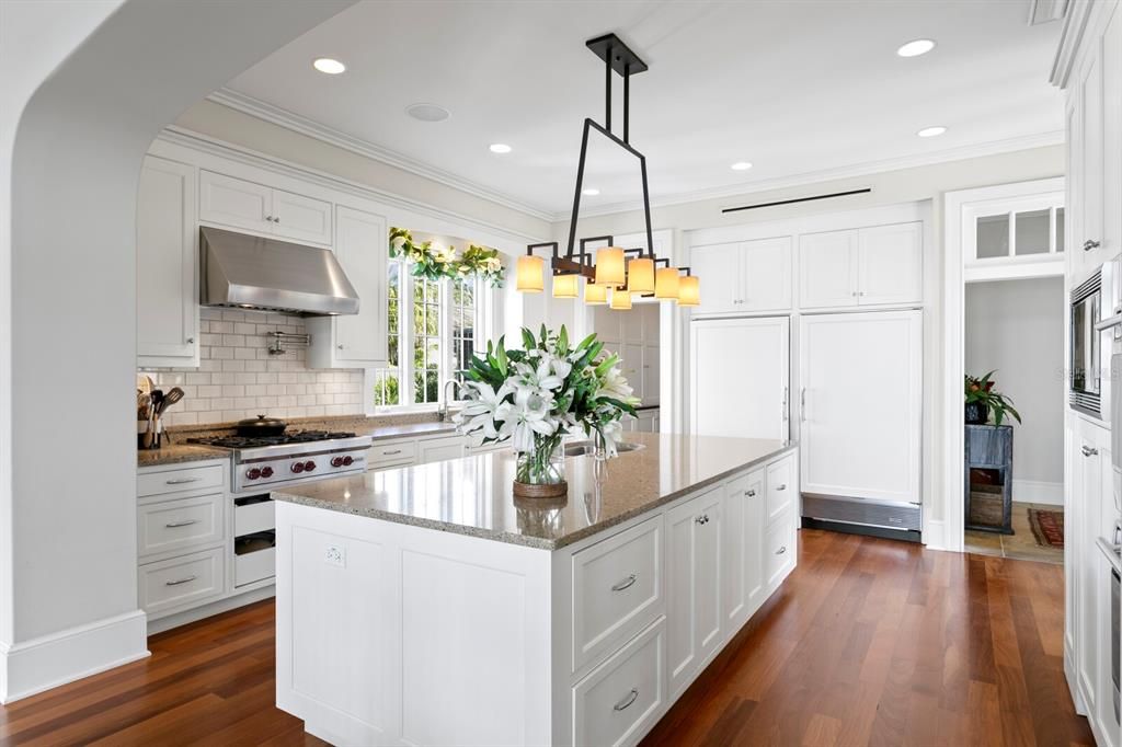 Chandelier, Interior, Kitchen, Recessed Lighting, Stainless Steel Appliances, Wood Texture Flooring