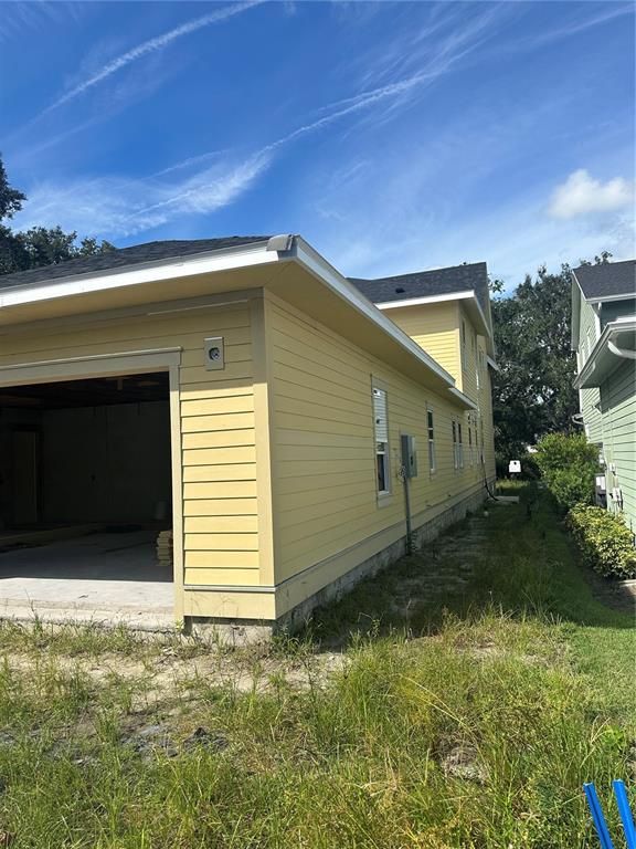 Backyard, Exterior