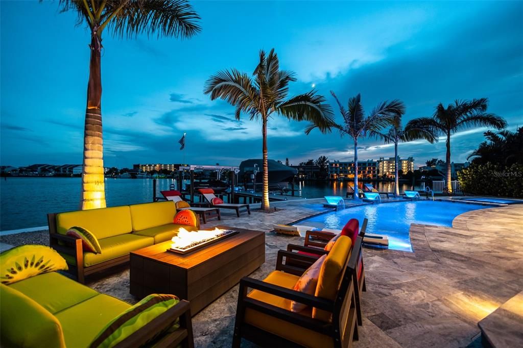 Exterior, Pool, Water