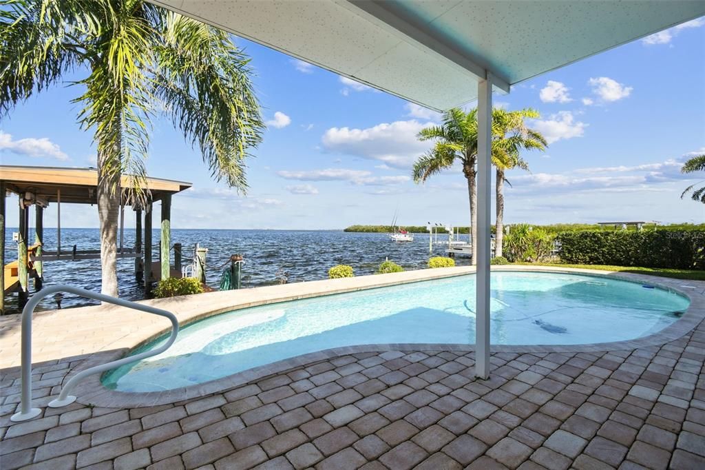 Exterior, Pool, Water