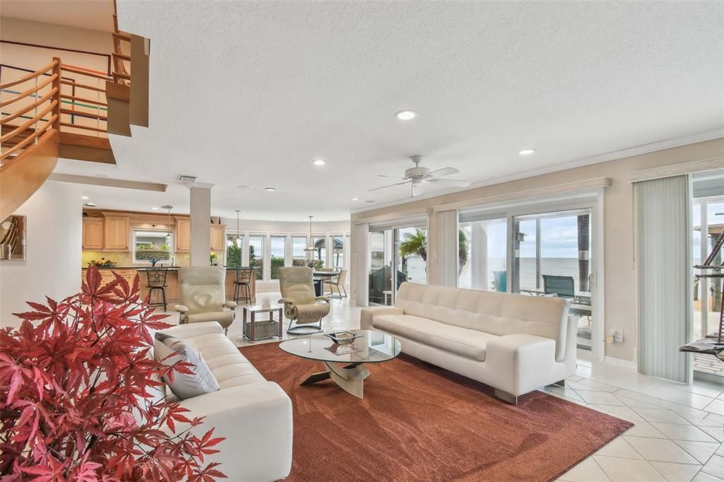 Interior, Kitchen, Living room, Pendant Lights, Recessed Lighting, Water