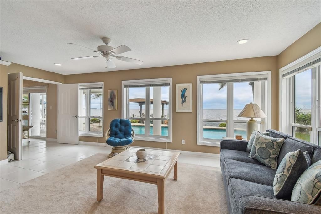 Interior, Living room, Recessed Lighting, Water