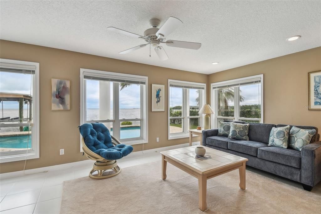Interior, Living room, Recessed Lighting, Water