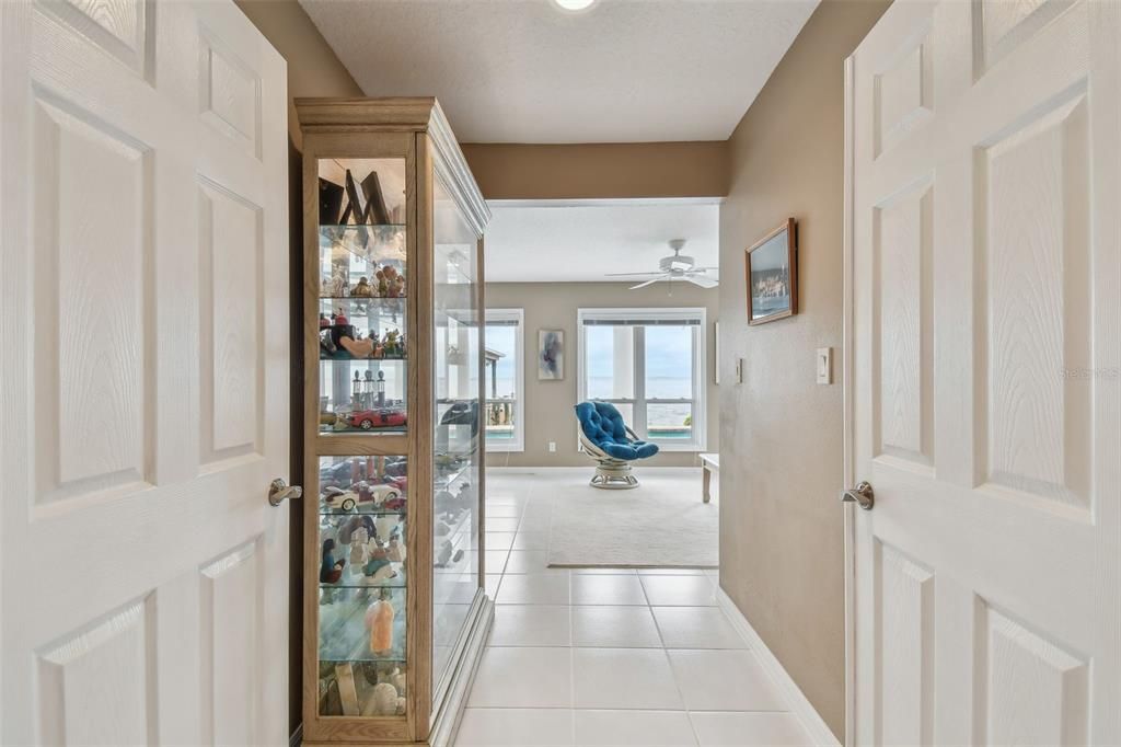 Interior, Recessed Lighting