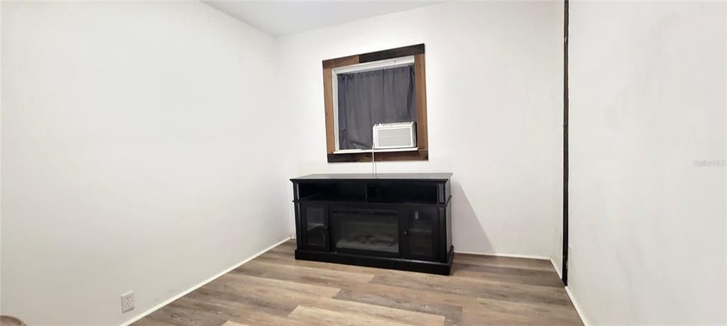 DE Listing image placeholder