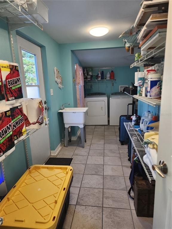Interior, Washer