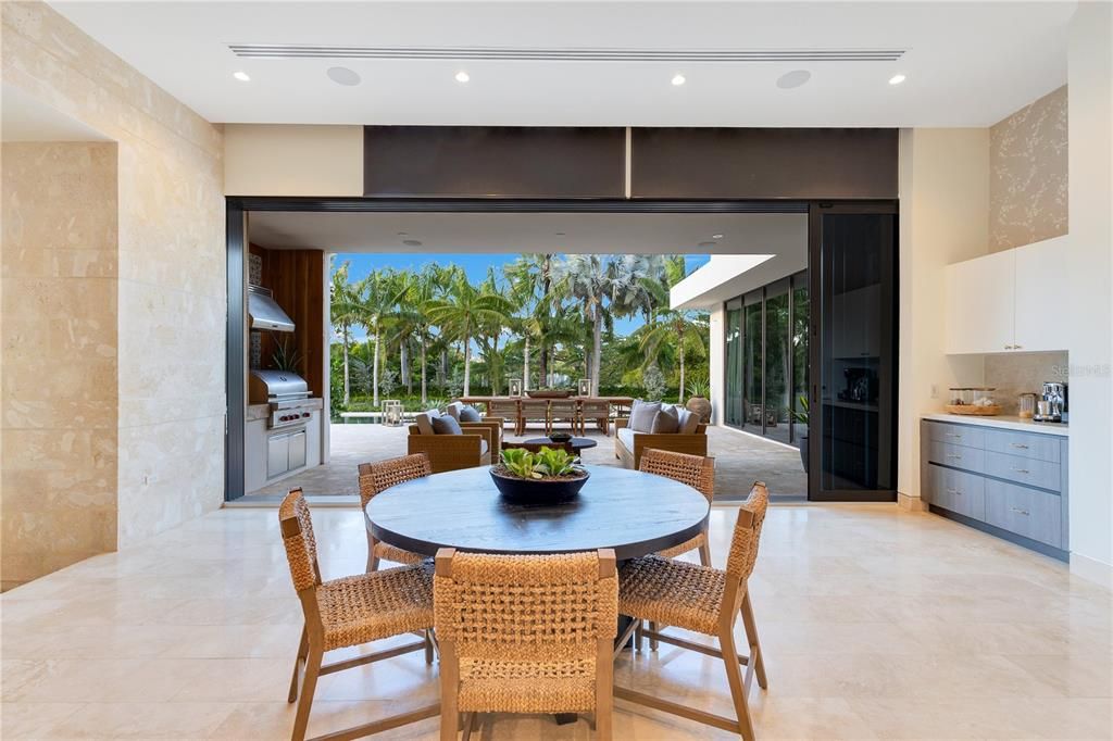 Dining room, Interior, Recessed Lighting