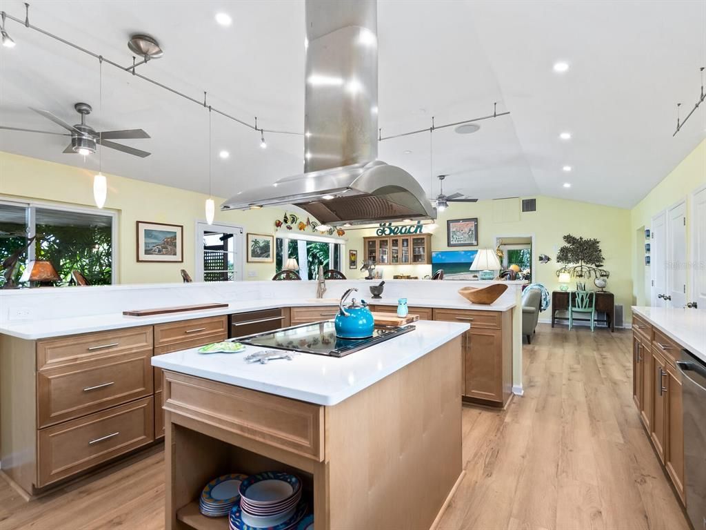 Interior, Kitchen, Pendant Lights, Recessed Lighting, Wood Texture Flooring