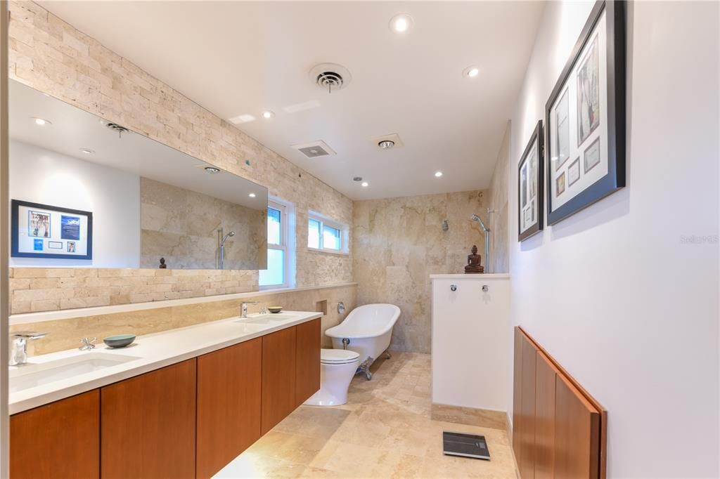 Bathroom, Dual Sink Vanities, Free Standing Baths, Interior, Recessed Lighting