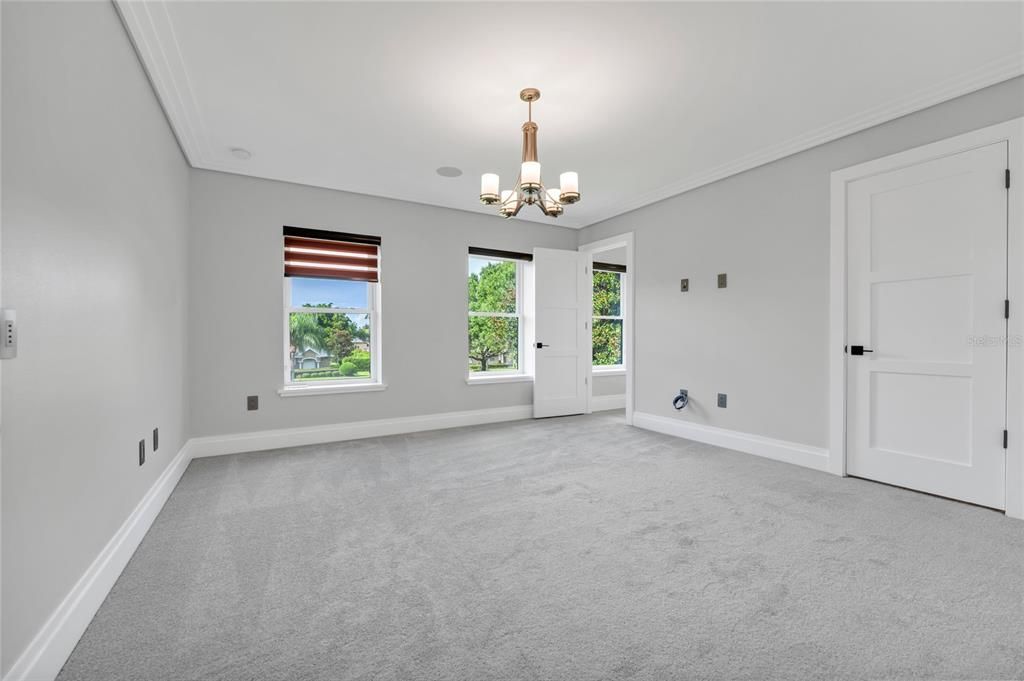 Chandelier, Empty room, Interior