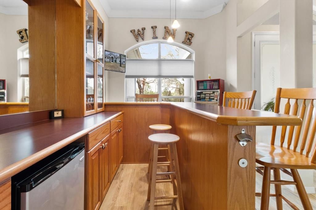 Interior, Pendant Lights, Wood Texture Flooring