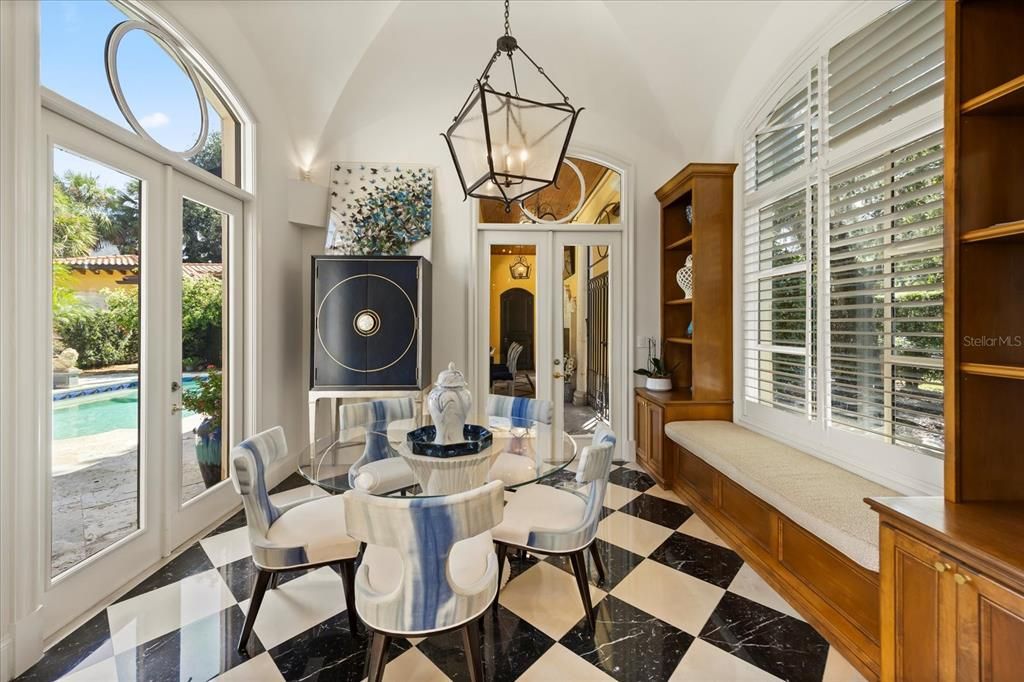 Dining room, Interior, Pendant Lights