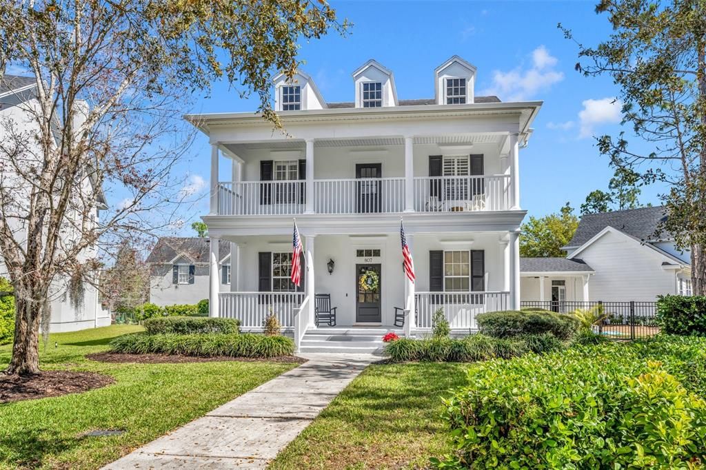 Backyard, Exterior, Facade, American Foursquare