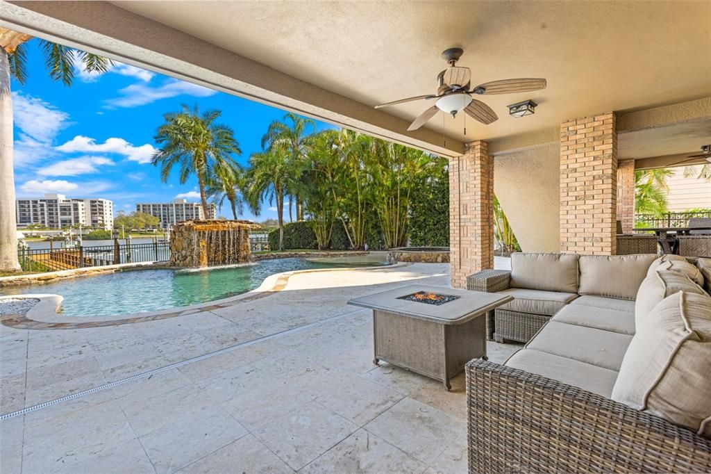 Exterior, Pool, Water