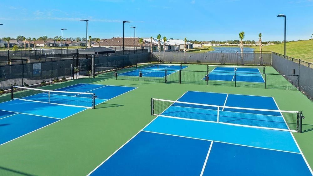 Exterior, Tennis Courts