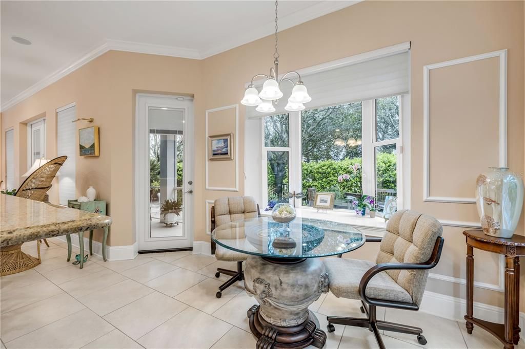 Chandelier, Dining room, Interior