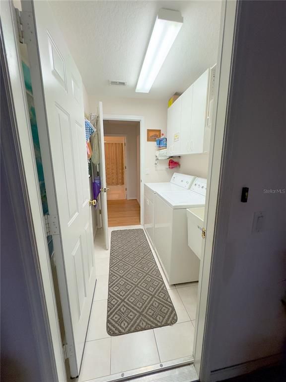 Interior, Washer, Wood Texture Flooring