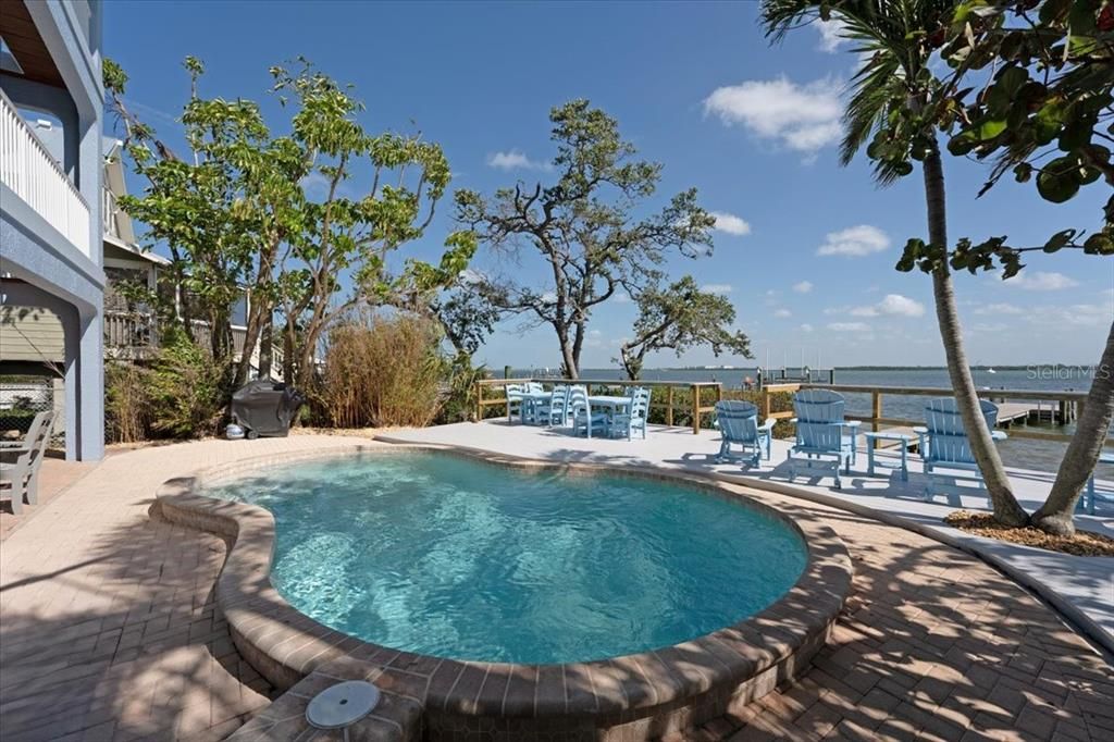Exterior, Pool, Water