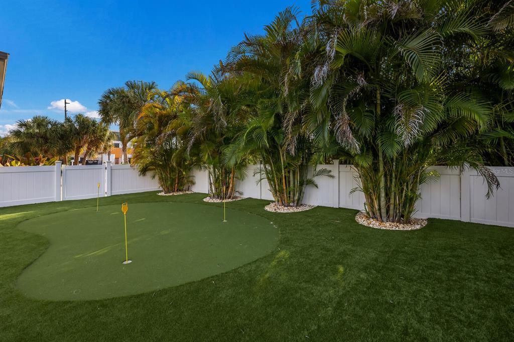 Backyard, Exterior