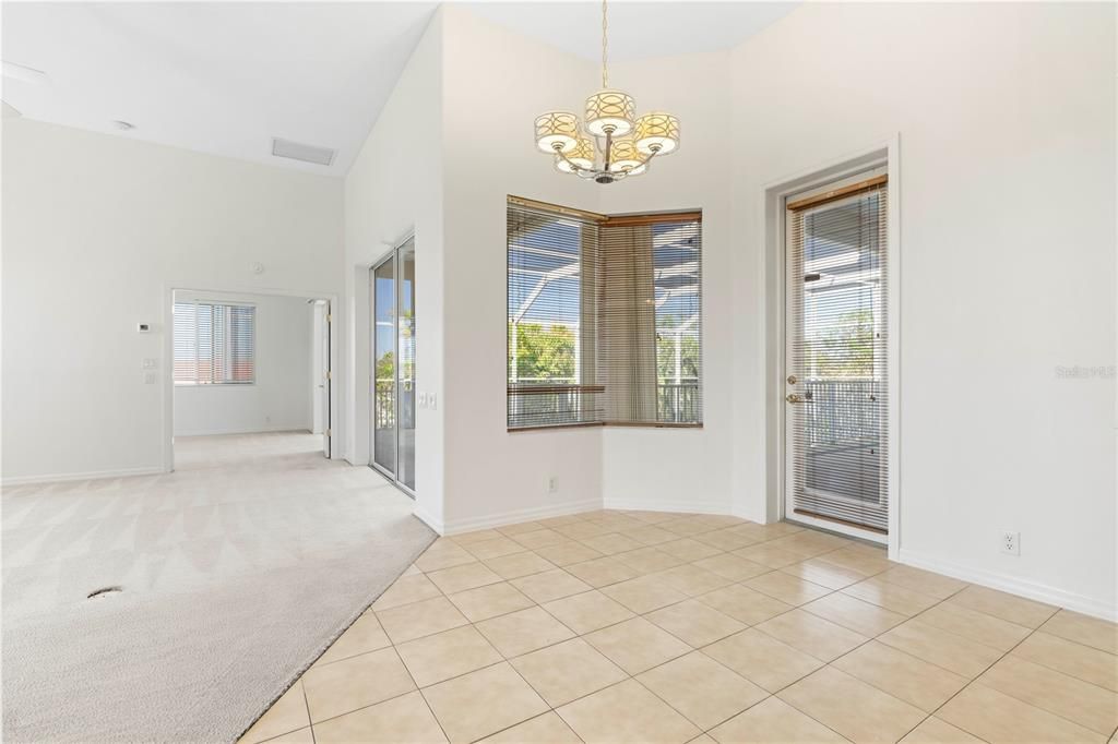 Chandelier, Empty room, Interior, Pendant Lights
