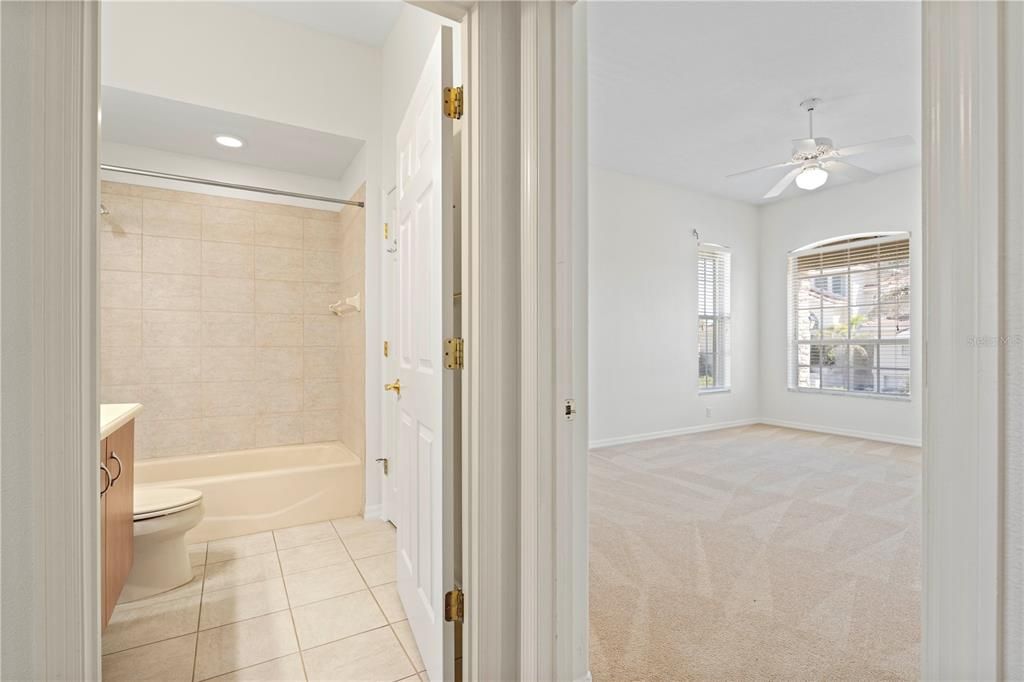 Bathroom, Interior, Recessed Lighting