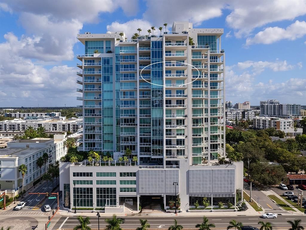 Exterior, Facade, Condo Building