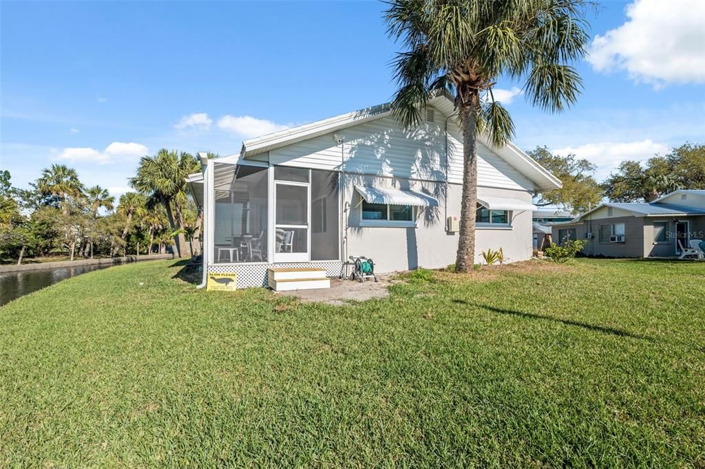 Backyard, Exterior