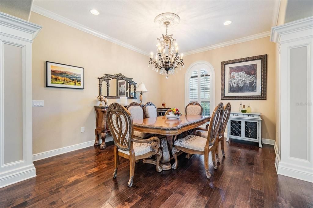 Chandelier, Dining room, Interior, Recessed Lighting, Wood Texture Flooring