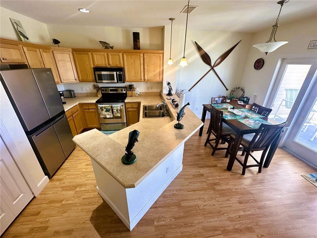 Dining room, Interior, Kitchen, Pendant Lights, Recessed Lighting, Wood Texture Flooring