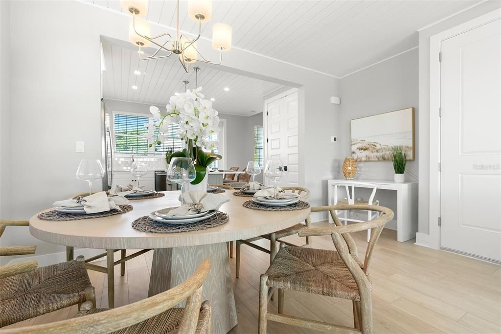 Chandelier, Dining room, Interior, Recessed Lighting, Wood Texture Flooring