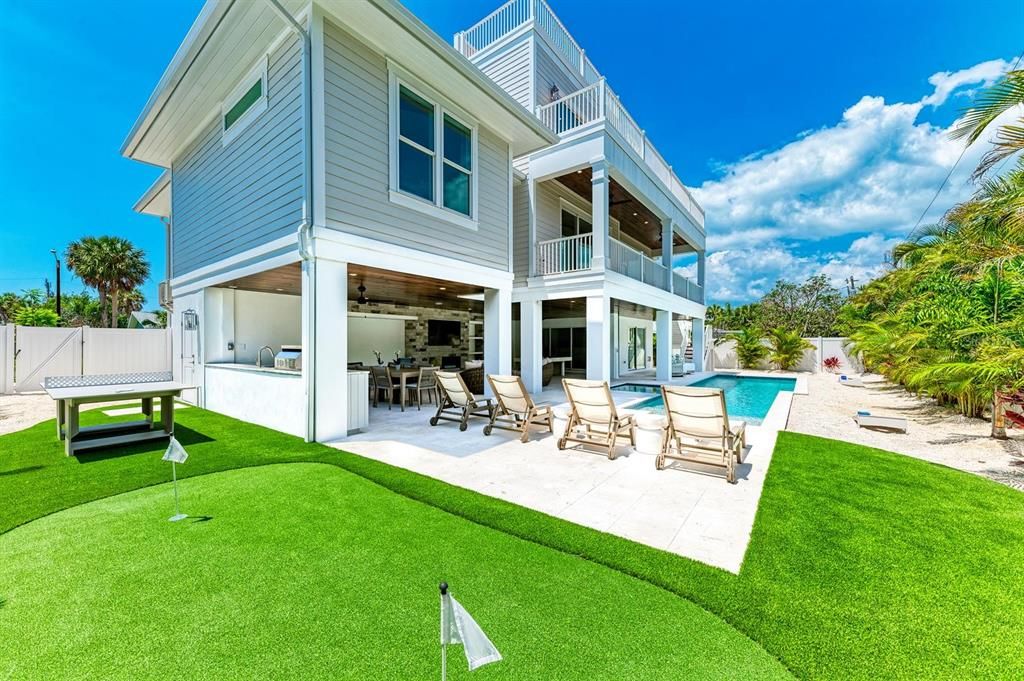 Backyard, Exterior, Pool