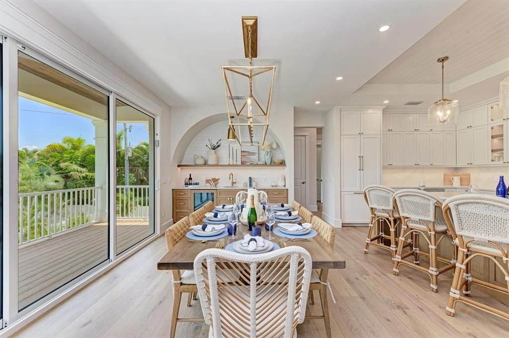 Dining room, Interior, Kitchen, Pendant Lights, Recessed Lighting, Wood Texture Flooring