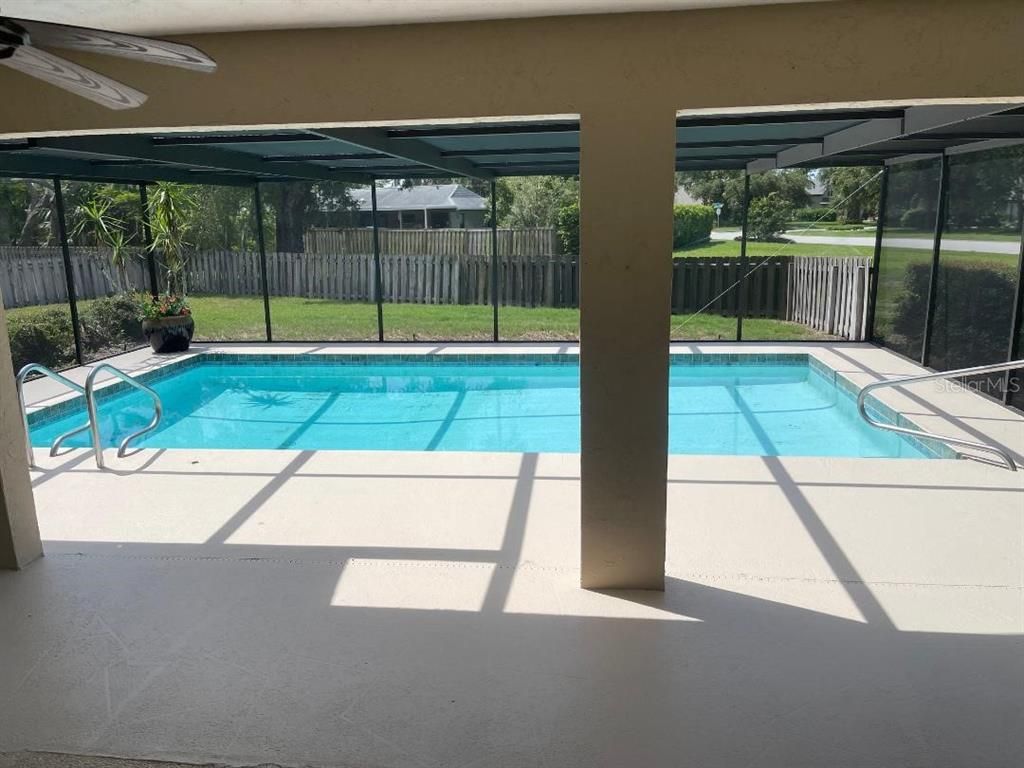 Interior, Pool, Sun Room