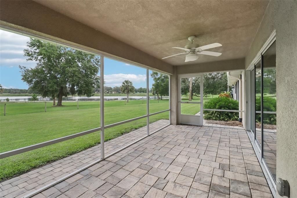 Interior, Sun Room, Water
