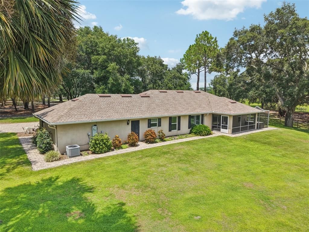 Backyard, Exterior