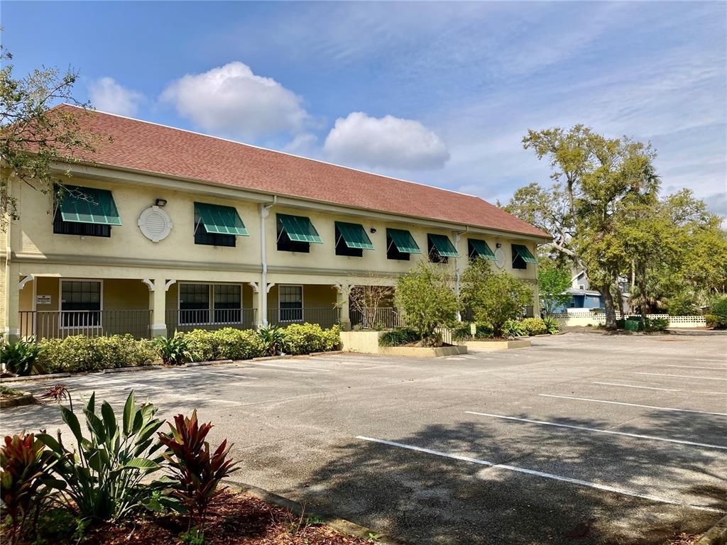 Backyard, Exterior, Facade, French Provincial