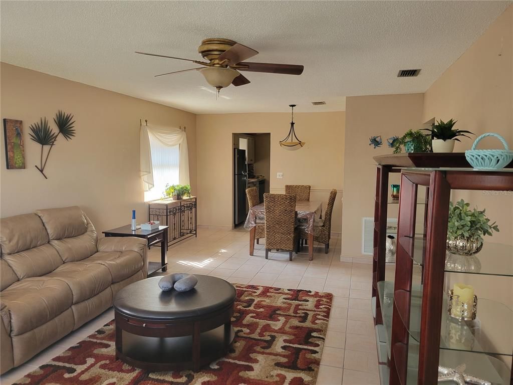 Dining room, Interior, Living room, Pendant Lights
