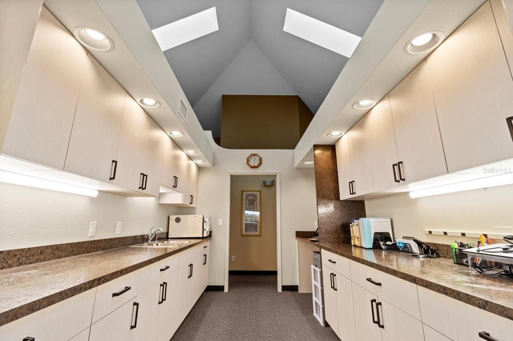 Interior, Kitchen, Recessed Lighting