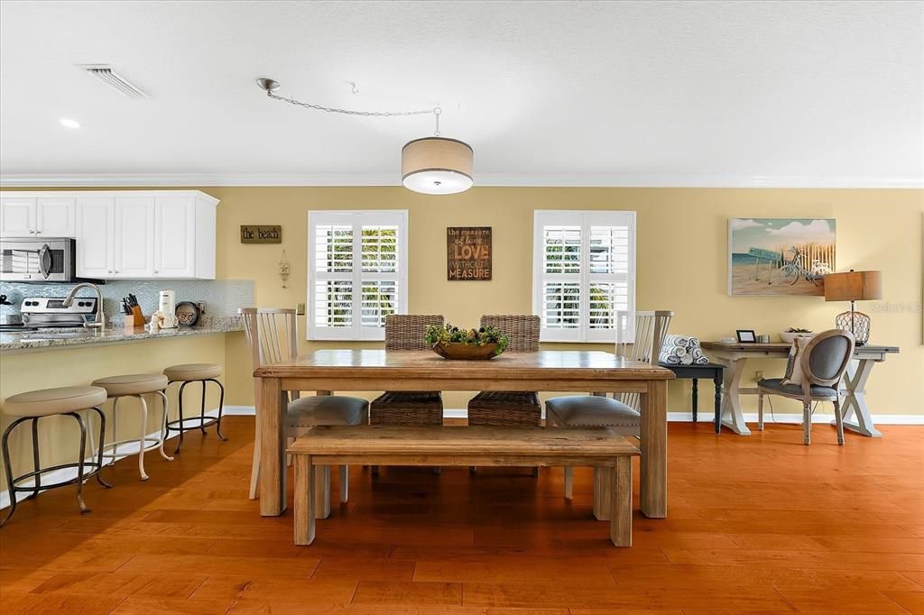 Dining room, Interior, Kitchen, Recessed Lighting, Wood Texture Flooring