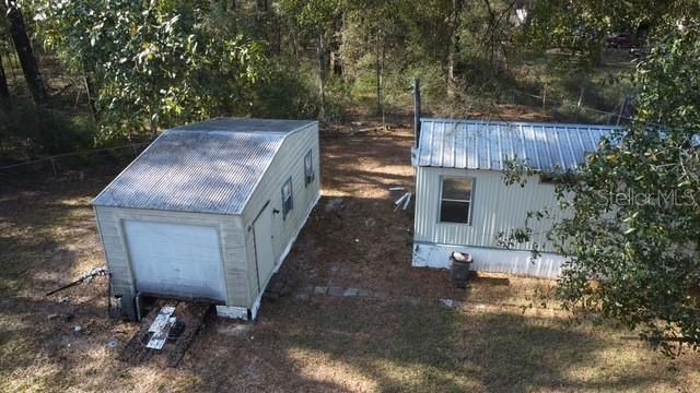 Exterior, Drone