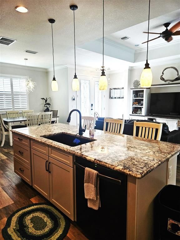 Dining room, Interior, Kitchen, Pendant Lights, Recessed Lighting, Wood Texture Flooring
