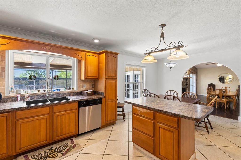 Dining room, Interior, Kitchen, Pendant Lights, Recessed Lighting